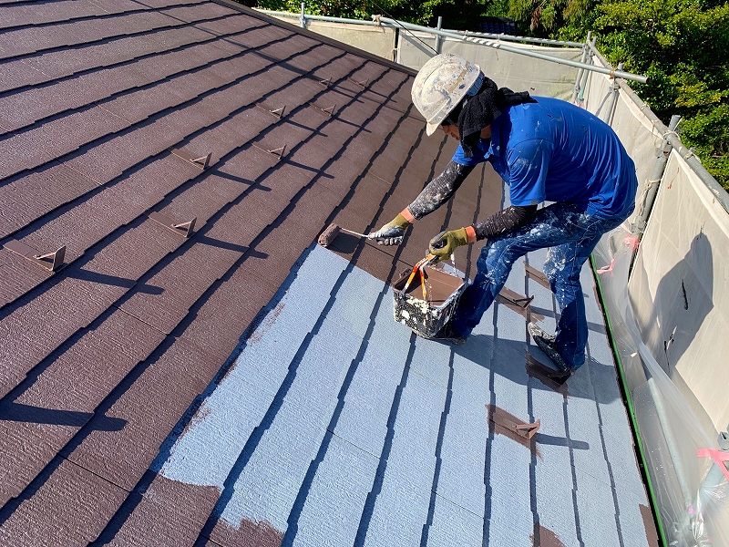 犬上郡豊郷町H様邸 屋根中塗り中