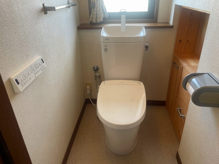 彦根市Ｓ様邸トイレ交換工事施工前