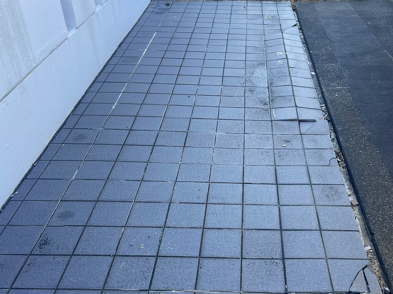 タイル貼り替え工事前