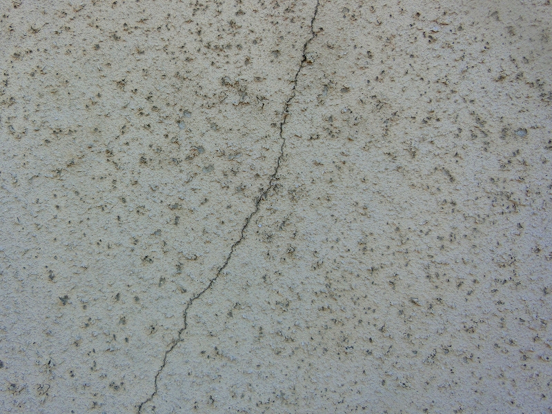 外壁のひび割れ