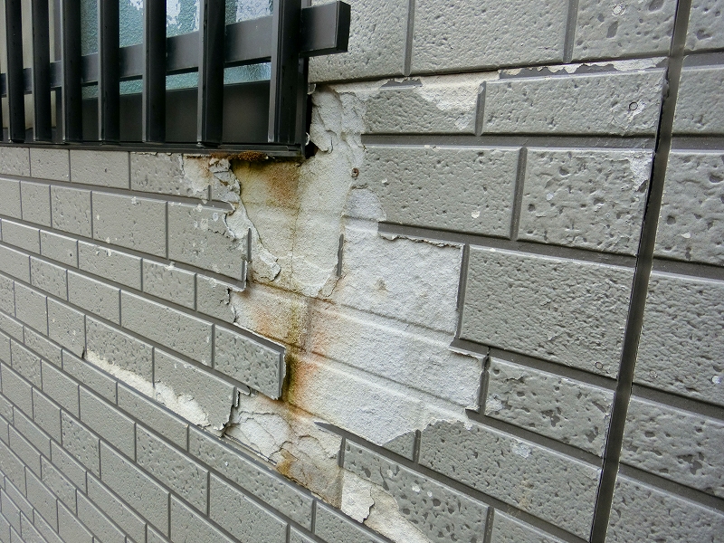 凍害による外壁の損傷