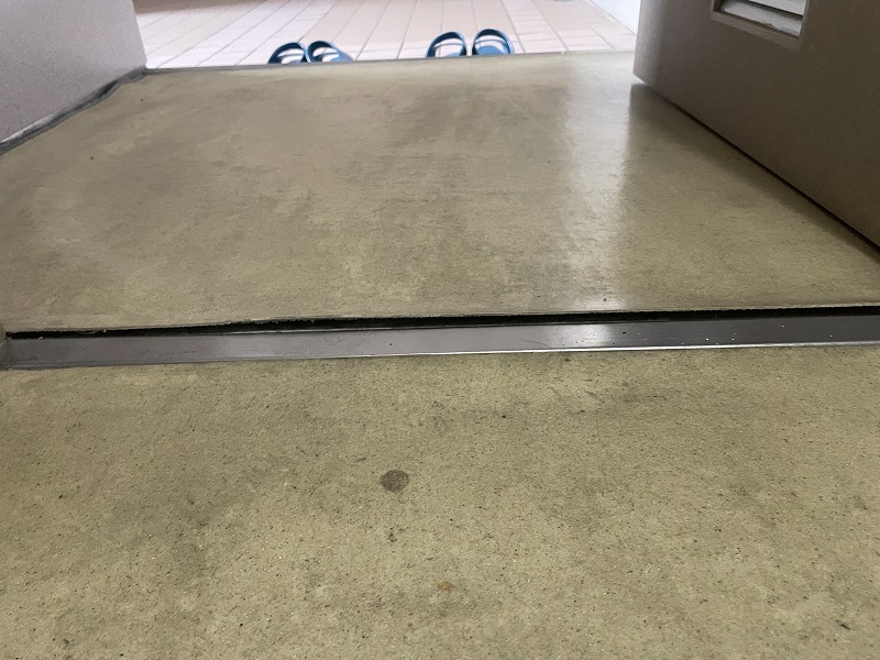 トイレ床シート貼替え前