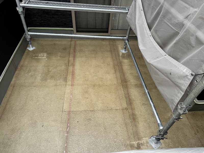 ベランダ防水ガラスマット貼り付け完了