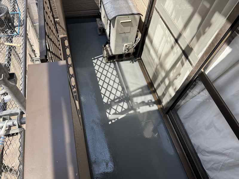 ベランダ防水トップコート完了