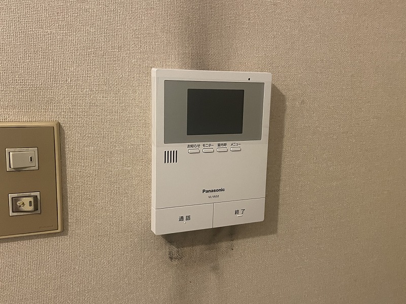 滋賀県彦根市でモニター付きドアホンに交換した室内の状況
