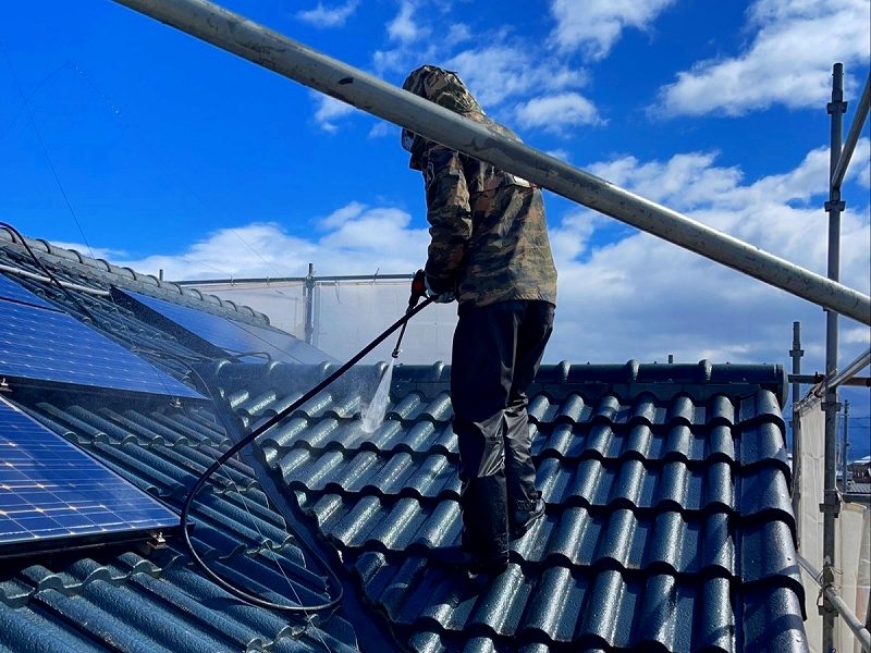 犬上郡豊郷町K様邸 屋根高圧洗浄