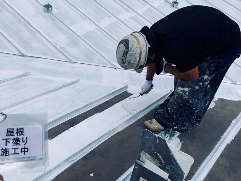 守山市U様邸 屋根下塗り中
