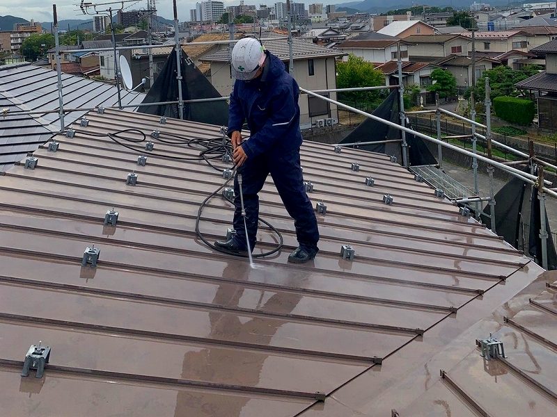 moriyama_usama_roof_high pressure washing
