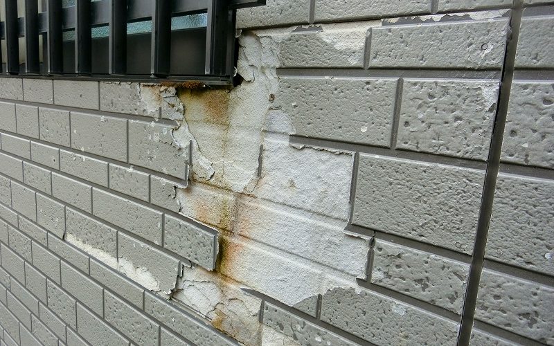 凍害による外壁の損傷