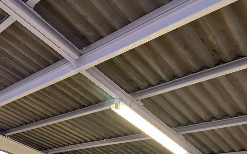 鉄骨上塗り完了